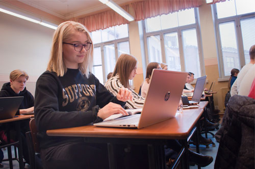 Aikuislukion oppimateriaalit lv. 2022-23 (vanha ops, ennen 1.8.2021 lukion aloittaneet)