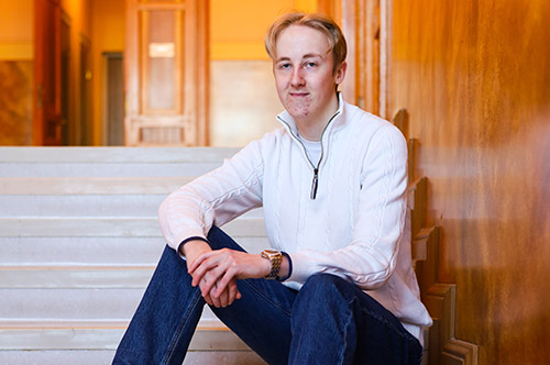 Kohti finaalia! Ossi Vatén mukana Talousgurun finaalissa